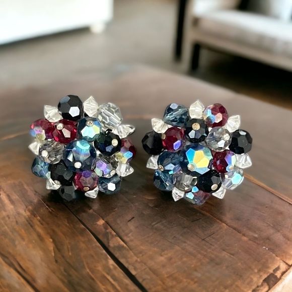 Signed Laguna AB Crystal Beaded Clip On Earrings Silver Tone Vintage Estate - Picture 1 of 6